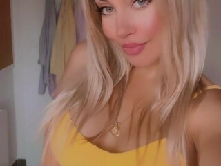 Paola_Skye onlyfans 17 May  2020