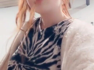 adulteressamber (Amber Addis) onlyfans luscious whore rubs boobs with oil