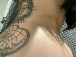 Vikkiii onlyfans the obstinate babe works the body with oil