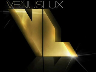 Venus Lux onlyfans hot female fucks herself in the anus