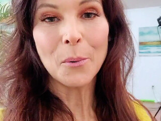 Syren De Mer onlyfans clear erotic dance