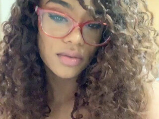 Scarlit Scandal onlyfans jerking on a chair