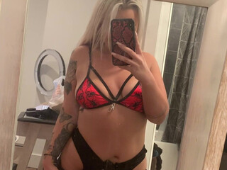 Olivia Cara onlyfans Cute confused