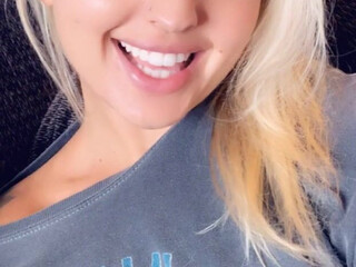 Olivia Cara onlyfans shakes while husband is not at home