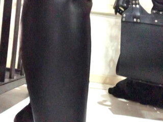 Mistress Terra London onlyfans involving masturbation