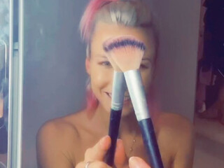 Mia Julia onlyfans Spicy nipple