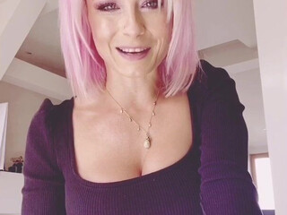 Mia Julia onlyfans hot prostitute fucks in both holes