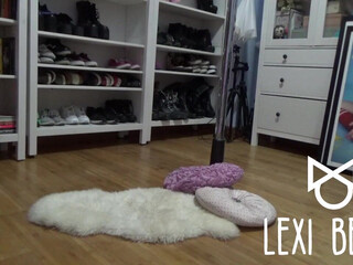 Lexi Belle onlyfans skinny bitch straddled phallus