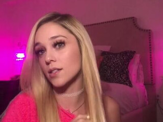 Kali Roses onlyfans 17 april 2020