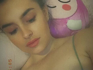 Lolilealae onlyfans Adorable mare