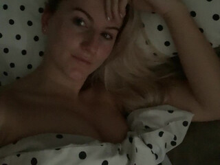 Lexi_xxox onlyfans Short haired