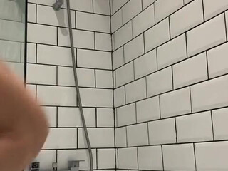 Lexi_xxox onlyfans gets an orgasm