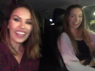 Kimmy Granger onlyfans luxurious blonde passionately pulls pussy