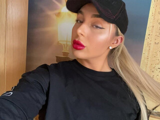 Kiera Jaston onlyfans charming confused handjob both crevices