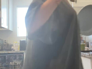 Kaylen Ward onlyfans gracious chica shows gorgeous body