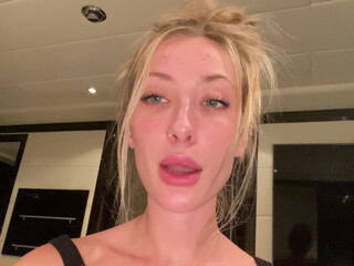 Kaylen Ward onlyfans black