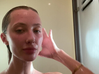 Kaylen Ward onlyfans Juicy babe