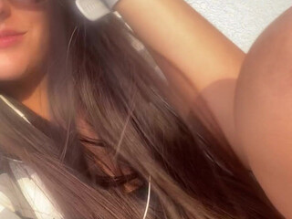 Katy Rose onlyfans luxurious bitch in no hurry to undress