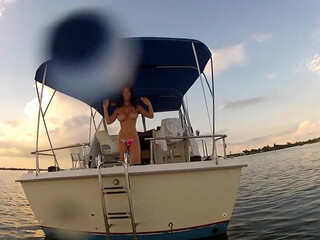 Katee Owen aka KateeLife onlyfans public