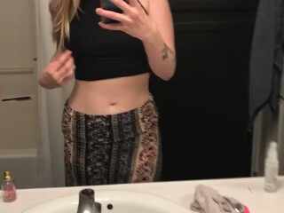 Karla Kush onlyfans cool skinny rubs her lips sex