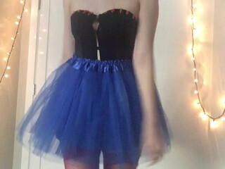 Ivy Aura onlyfans cute slut fucks vaginal opening