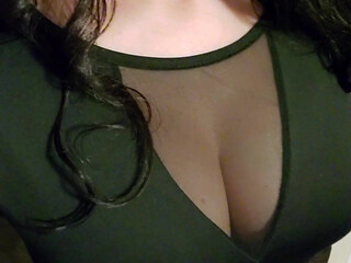 HotWife78 onlyfans modest babe tickles clit