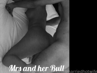 HappilyMarriedHotwife onlyfans public