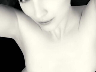 Brookelynne Briar onlyfans full skin pulls the cap with a phallus