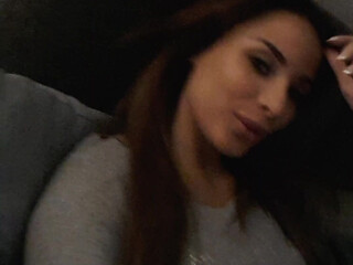 Anissa Kate onlyfans Sexy brunette