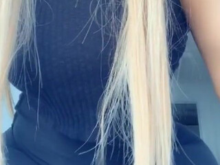 Andrea Abeli onlyfans sponge courtesan in the office spoils himself with pleasures