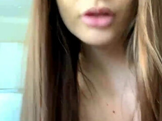 Allison Parker onlyfans whore doll masturbates vagina