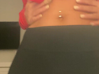 Allison Parker onlyfans Incendiary lady relishly masturbates both holes