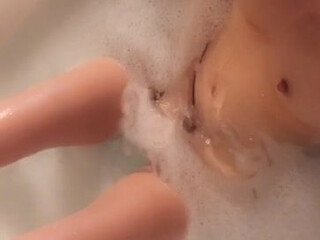 Aiden Ashley onlyfans gorgeous young lady shows off her legs