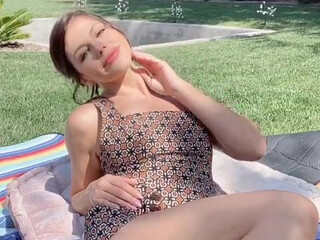 Adriana Chechik onlyfans tender kitty indulges in sex toys