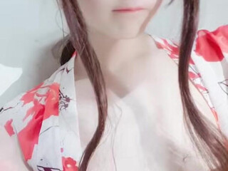 youngwoozzz onlyfans shy mummy twirling elastic ass