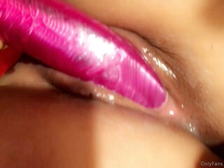 thotayana onlyfans big ass blonde in stockings twisting her ass