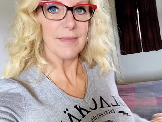 fitcougar50 onlyfans immaculate female posing nude