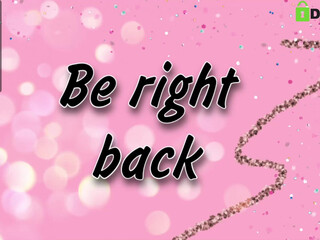 jessica appetizing babe shows her tits