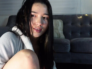 emma_johnson_ Busty female