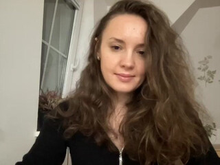 june_lo sexy slut shows big tits