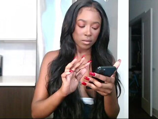 cookiesandcreamswirl lovely girls pose in free chat