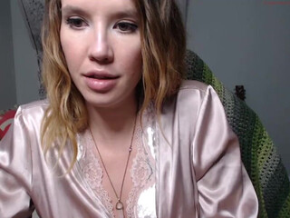 canadian8acon shy bitch masturbates recklessly pussy