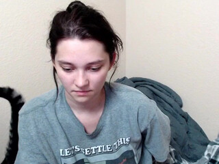 rowanswolves Hot chick