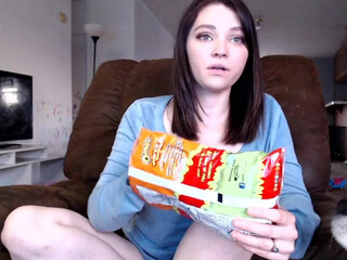 rowanswolves hot babe fucks cunt