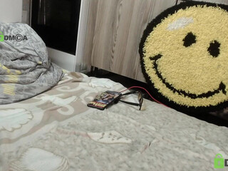 reptile_lifehacks naughty babe puts big tits