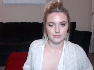 toriirose courtesan takes off her tights