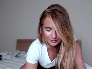 theselina_kyle pretty chick fucks pussy with black dildo