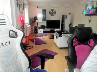 thedarksideoflive Crazy slut