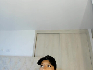 swt_molly appetizing bitch fingering sex machine