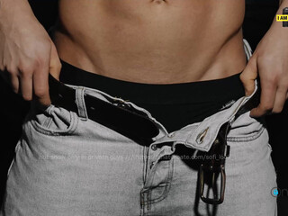 sofi_look_ babe sat hard masturbating pussy